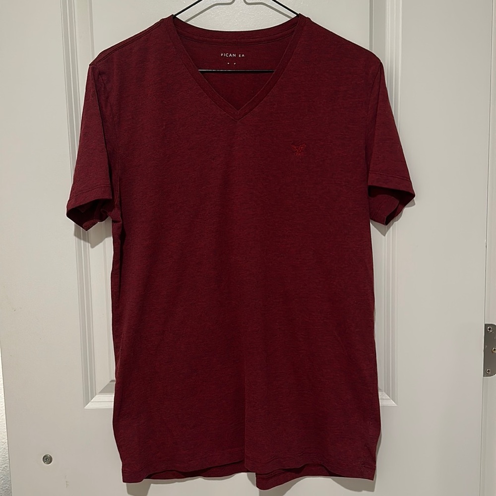 Mens red heathered AE shirt